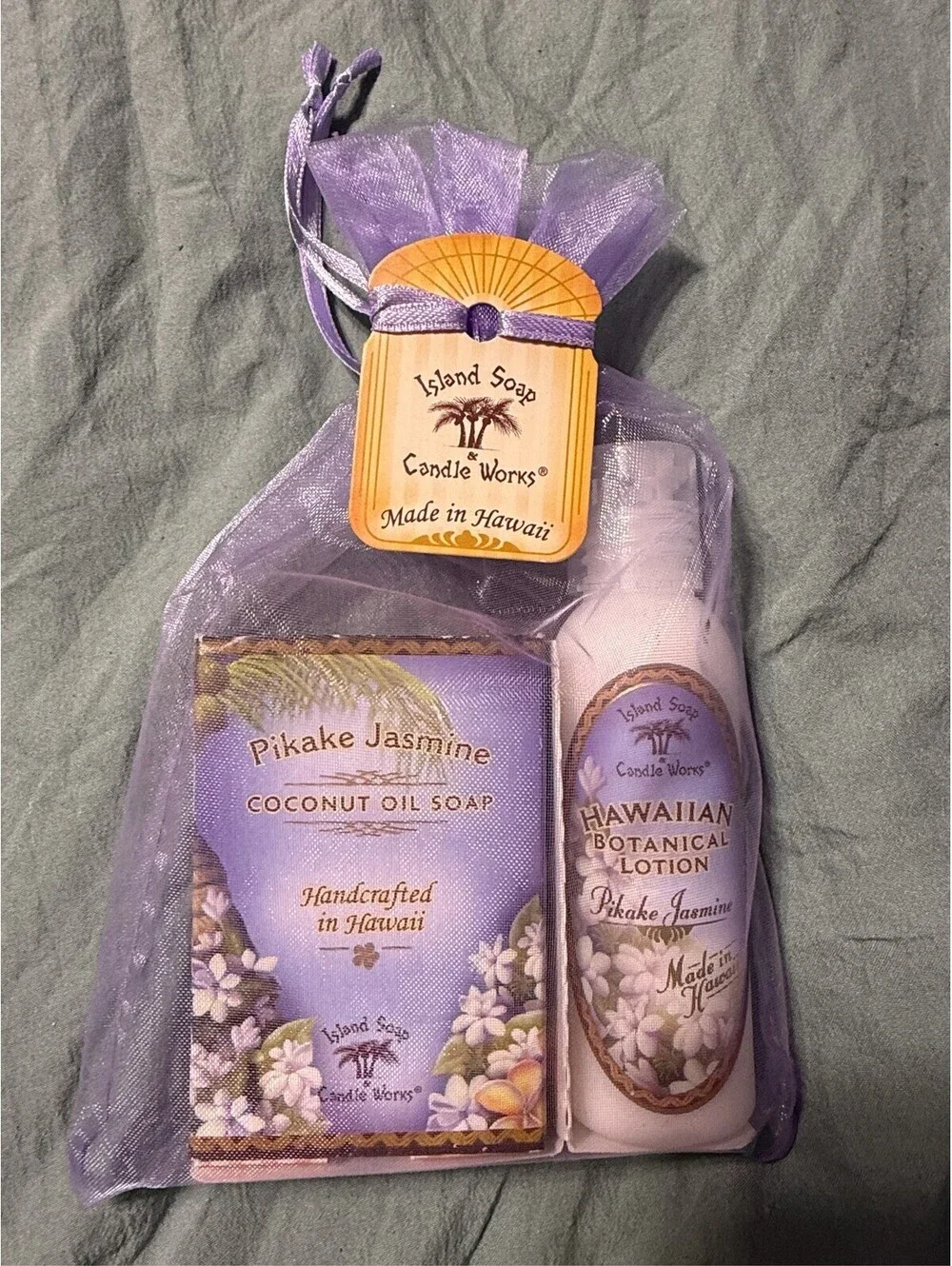 Island Soap & Candle Works Pikake Jasmine Gift Set Lotion Coconut Soap